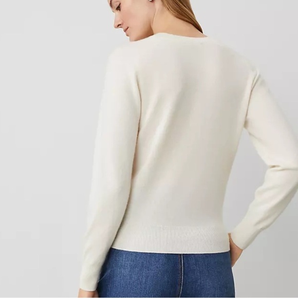 Ann Taylor NEW Women’s XXL 100% Cashmere V-Neck Lightweight Sweater - Picture 9 of 9